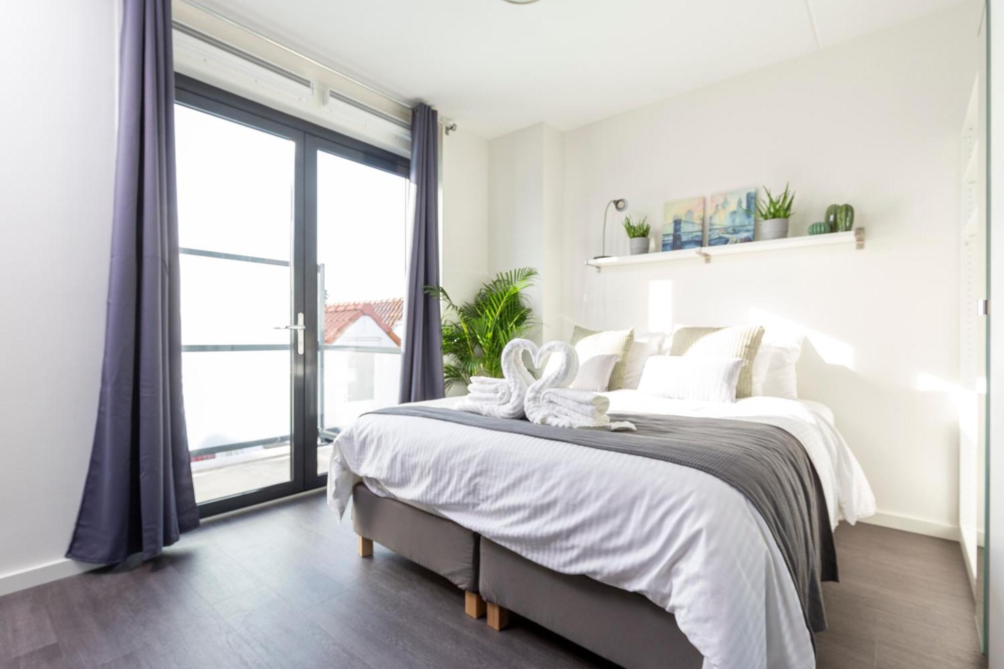 Family Executive Studio With Balcony Open Delft Utopia Flora 20F Zewnętrze zdjęcie
